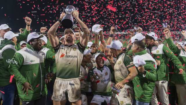 Heyneke’s Eagles win First Division